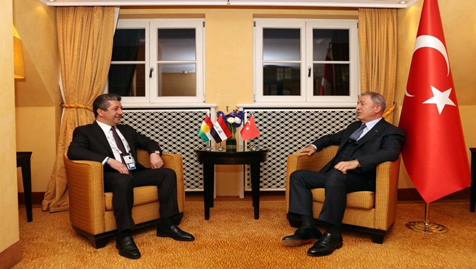 Millî Savunma Bakanı Hulusi Akar, Irak Kürt Bölgesel Yönetimi (IKBY) Başbakanı Mesrur Barzani ile görüştü