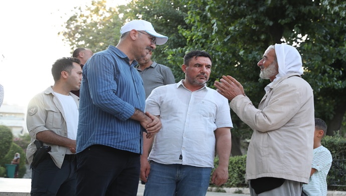 Eyyübiye Belediye Başkanı Mehmet Kuş, Halkla Kucaklaştı