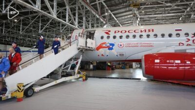 Самолёт Сухой Суперджет-100 «Уфа» получил ливрею партпроекта «Единой России» «Zа самбо»