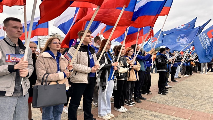 “Birleşik Rusya’nın Genç Muhafızları” aktivistleri ülke genelinde Bahar ve İşçi Bayramı etkinlikleri düzenledi