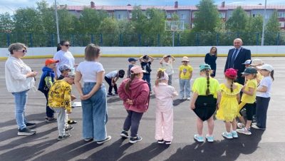 Birleşik Rusya Hantı-Mansi Özerk Okrugu okul yaz kamplarının çalışmalarını kontrol etti