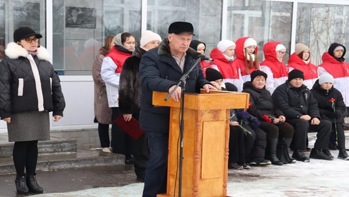 Tataristan’ın Alkeyevsky ilçesinde Birleşik Rusya’nın katılımıyla SVO savaşçılarının anısına anıt plaketler açıldı